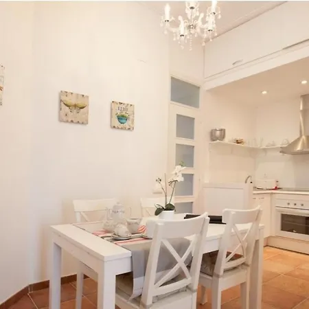Sagrada Familia Apartamento *